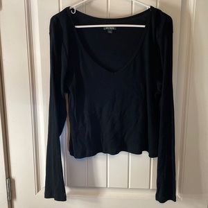 BNWOT Wild Fable cropped long sleeve tee